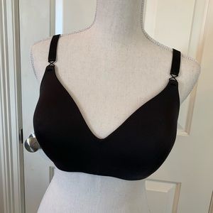 Warner’s Smooth black bra.  38C. Used but good condition.